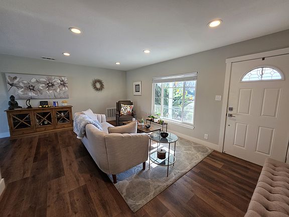 4th image of 1878 Elinora Dr