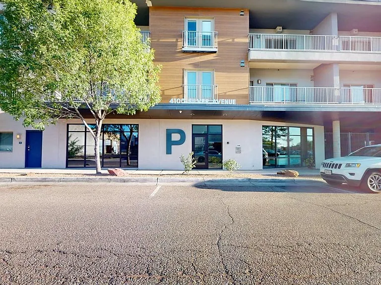 Platinum Apartments — Photo 18