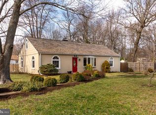 908 Crystal Rd, Edgewater, MD 21037