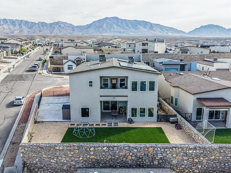 2375 Enchanted Peaks Ln — Photo 95