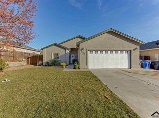 480 Springtime Ln, Red Bluff, CA 96080