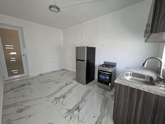 4th image of 772 Calle Lopez Sicardo Dos Pnes #1