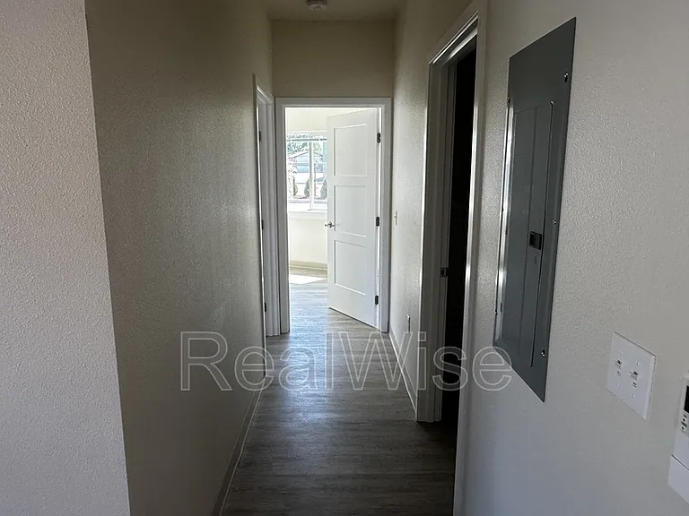 1935 Table Rock Rd #10 — Photo 9