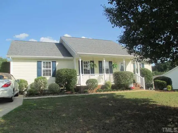 108 Kelly Ln, Clayton, NC 27520
