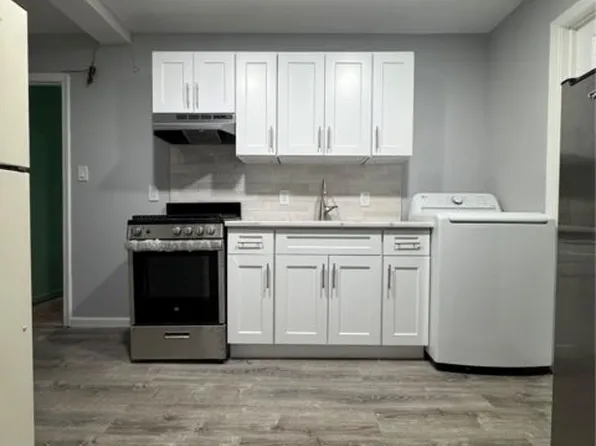 771 E 216th St, Bronx, NY 10467