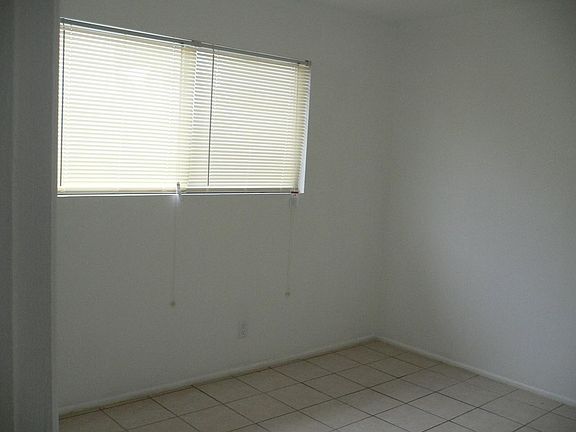 5th image of 608 N 3rd St