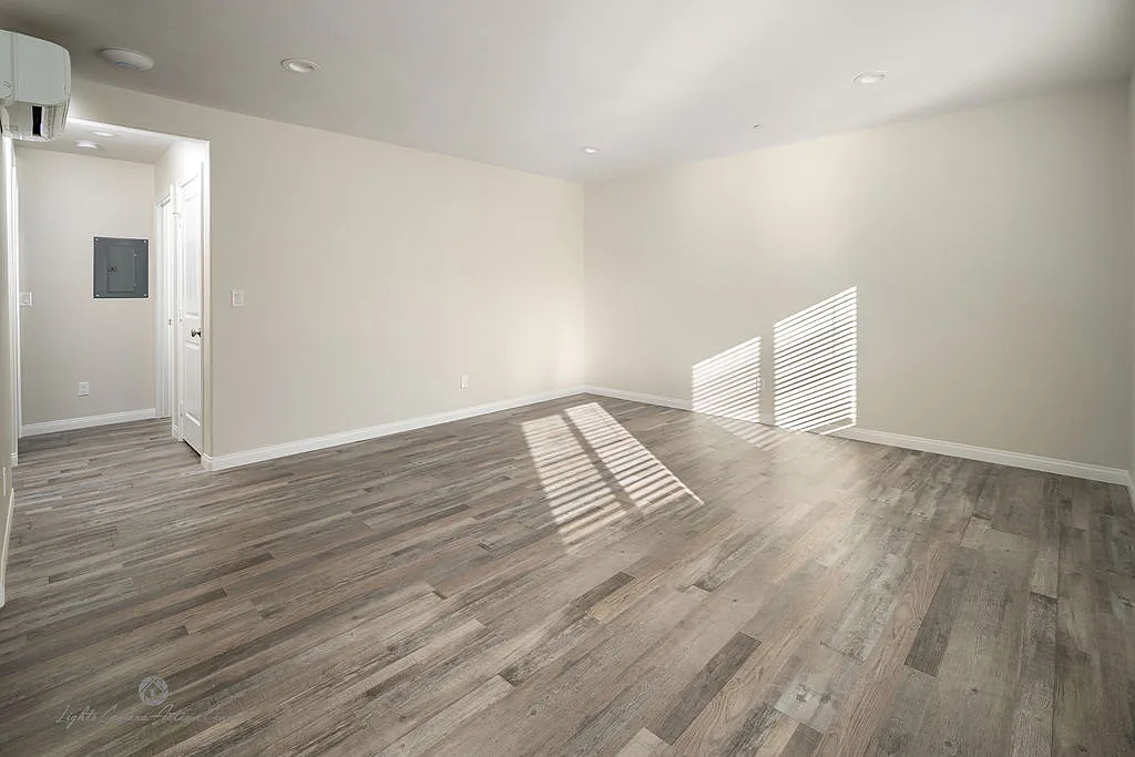 2 bed, 863 sqft, $1,350 — Photo 4