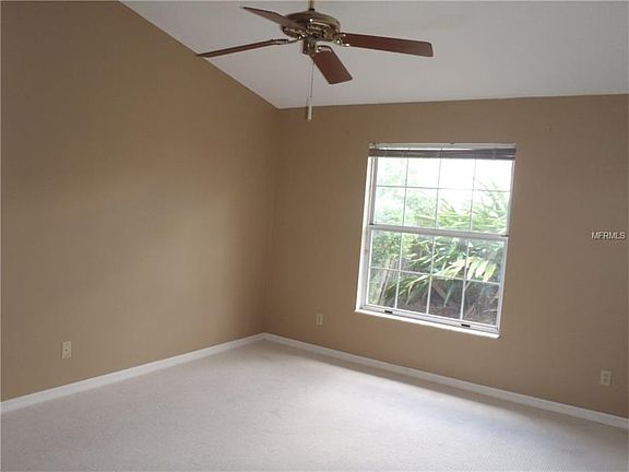 5th image of 135 Riverraft Ct #1