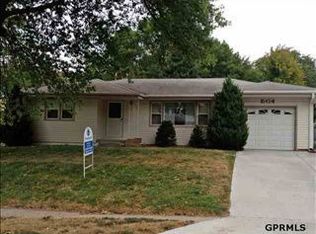 5424 Northwest Dr, Omaha, NE 68104