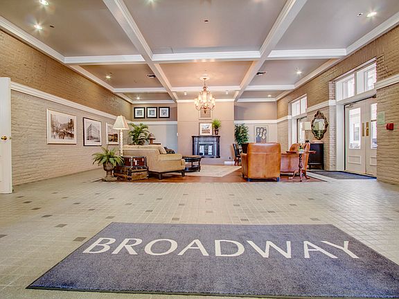 3rd image of 234 North Broadway