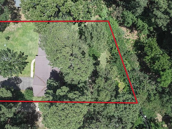 4th image of 814 Hawkins Ave
