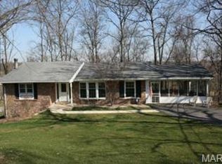 553 Happy Ct, Ballwin, MO