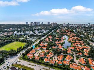 756 Reef Point Cir, Naples, FL 34108