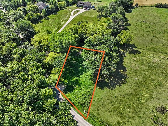 3rd image of W8191 CLOVER VALLEY ROAD