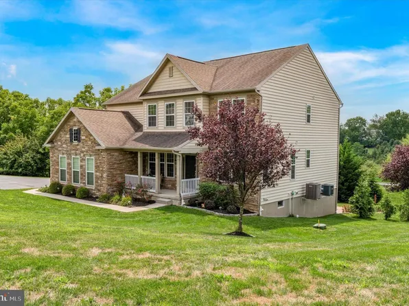 19 Lammey Way, Downingtown, PA 19335