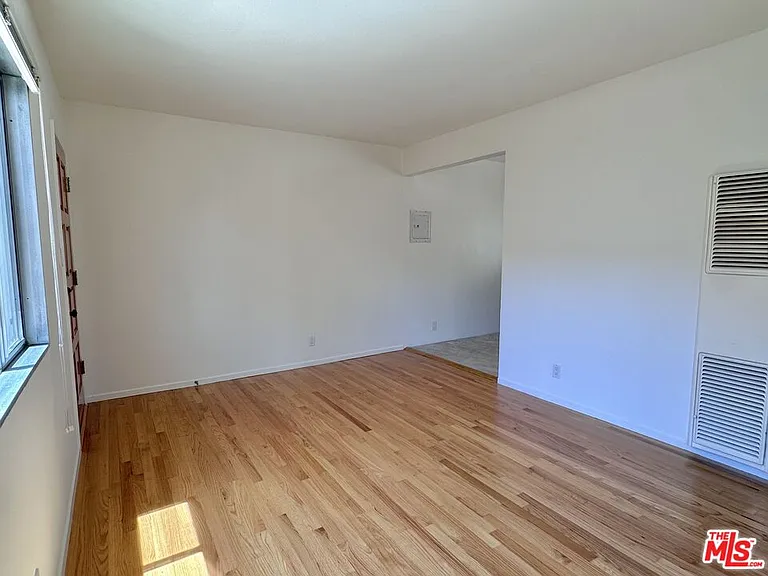 502 Westminster Ave #2 — Photo 26