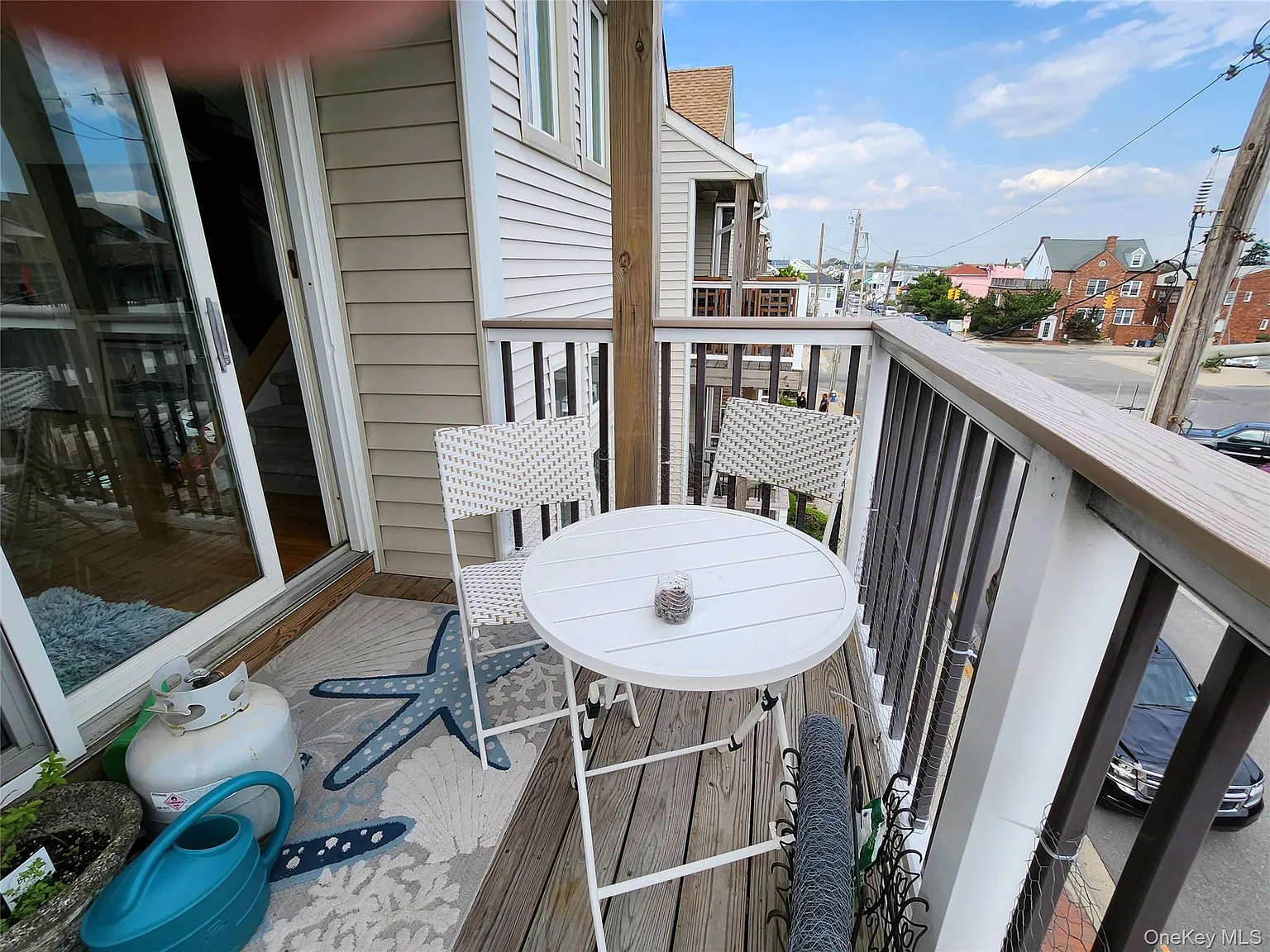 3 bed, 2.0 bath, 1800 sqft, $5,500 — Photo 3