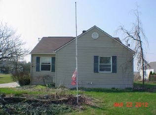 970 S Nine Mile Rd, Kawkawlin, MI 48631