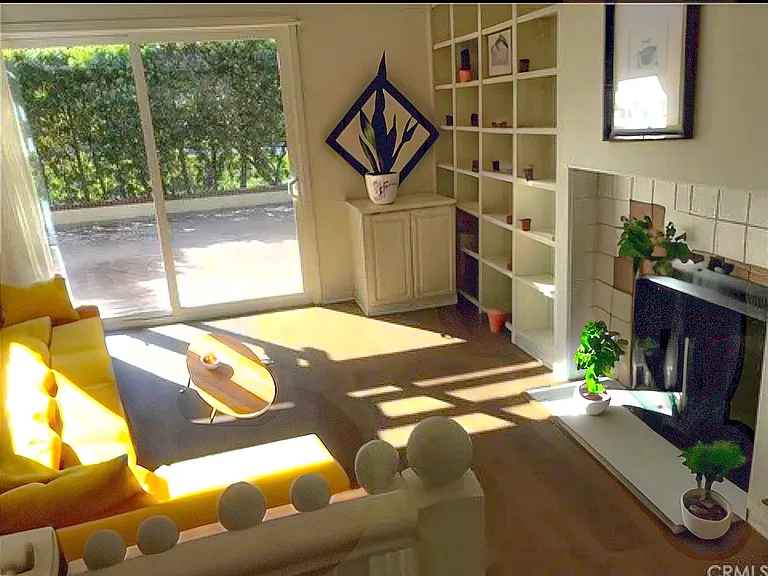 Laguna Ct — Photo 4