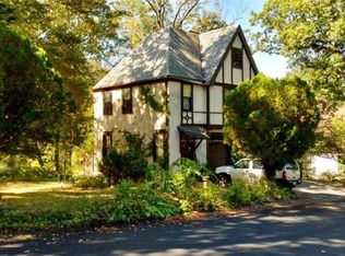 66 Clubhouse Rd, Tuxedo Park, NY 10987