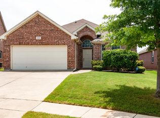 1002 Loblolly Pine Dr, Arlington, TX 76012