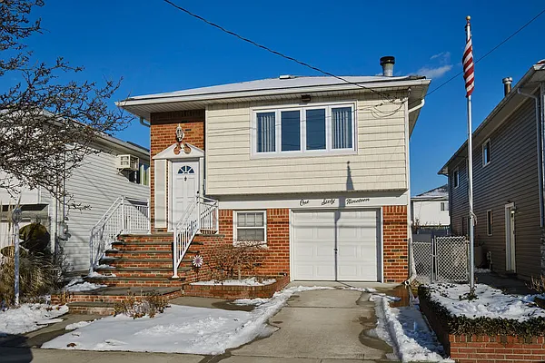 Sold by Prime Realty | media 1