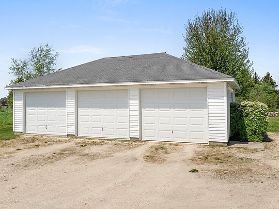 3rd image of 9916 County Road X