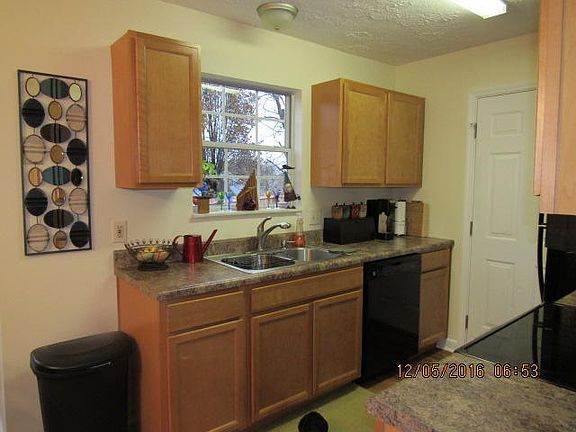 4th image of 3223 Kingsmore Dr