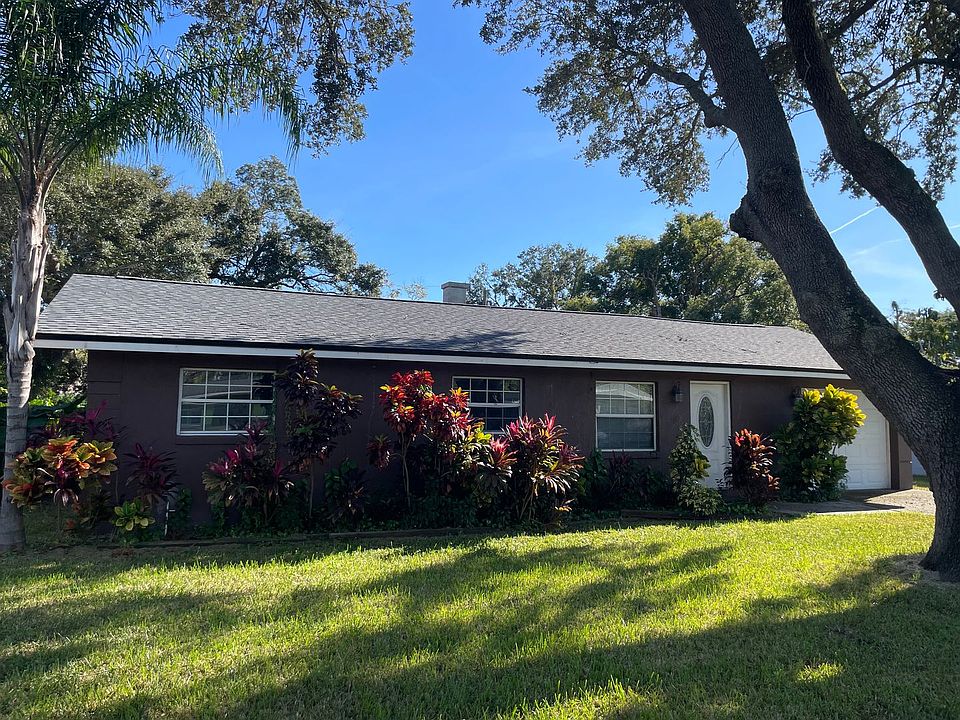 1st image of 658 Balfour Dr