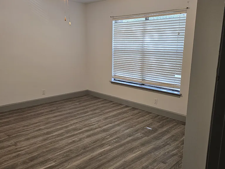 9926 Sandbrook Hl — Photo 16