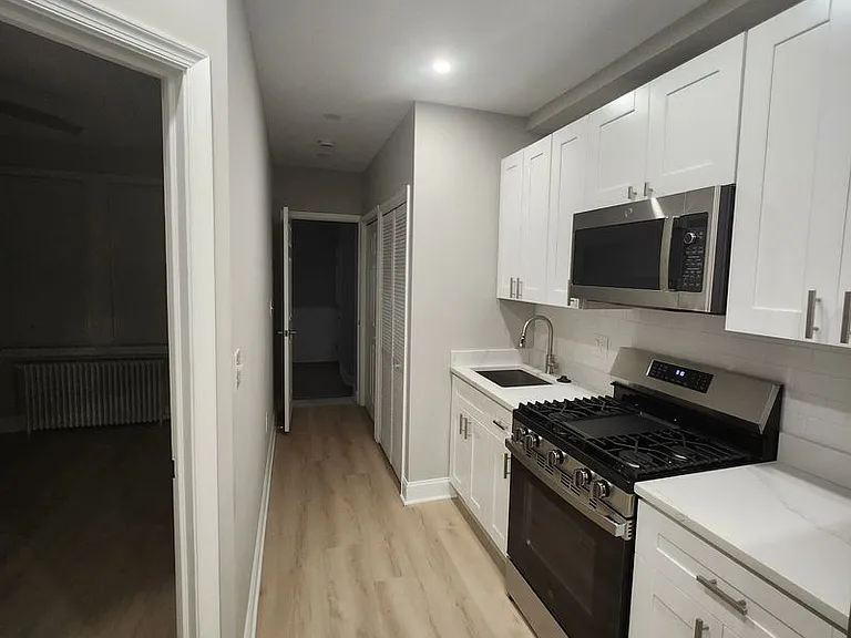 1332 Adams St NE #1 — Photo 6