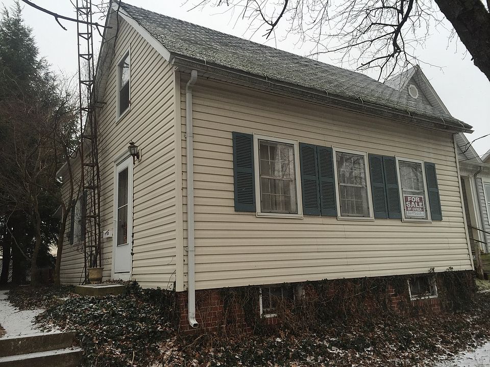 1st image of 133 W Church St
