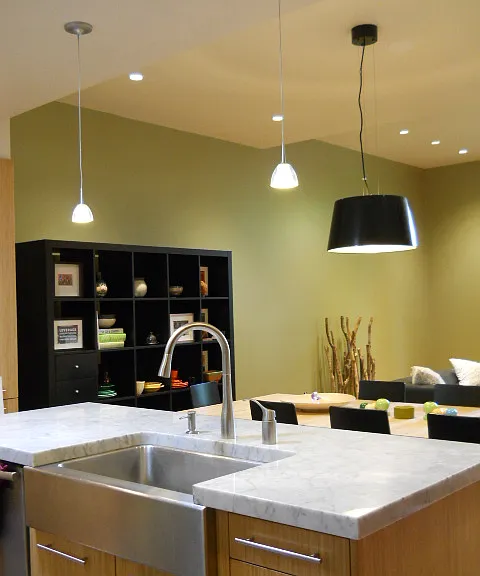 Marble kitchen island, extra-large farmhouse sink, & dining room