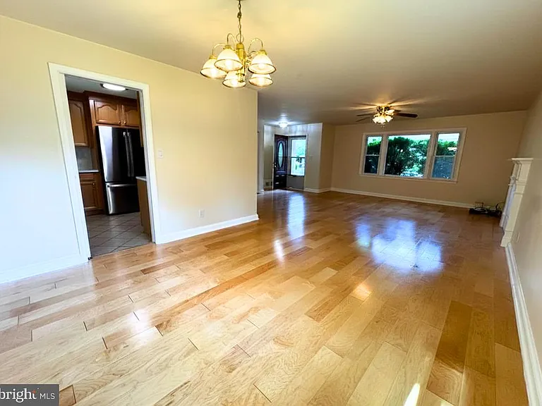 3300 N Harrison St — Photo 18