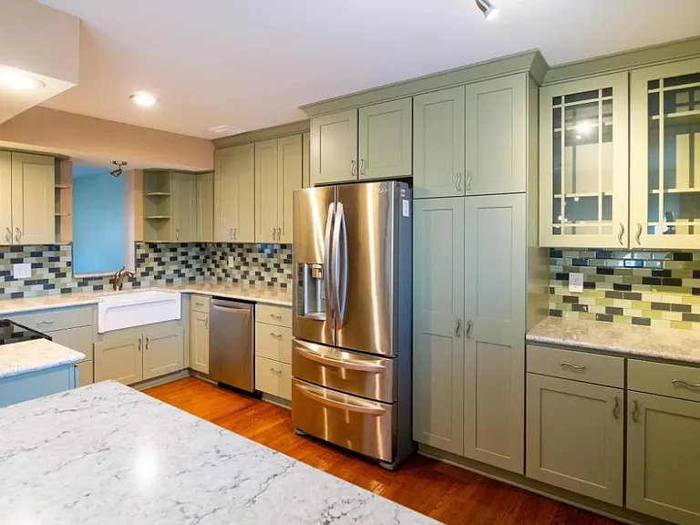 727 Herndon Woods Ct — Photo 9