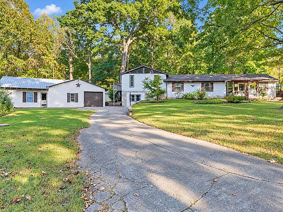 3rd image of 1182 Rabbit Dr