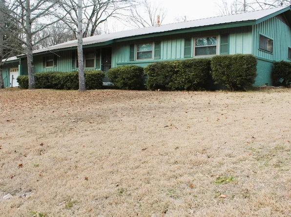 124 Valley Dr, Helena, AR 72342