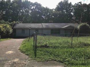 44 Circle Dr, Rossville, GA 30741