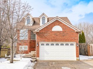 5581 Wheatland Ct, Mississauga, ON L5V 2E4