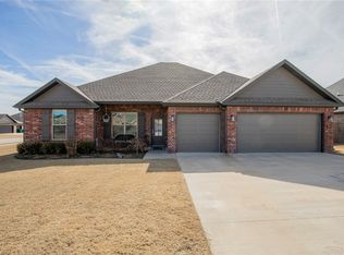 1043 Ruscello Ave, Springdale, AR 72762