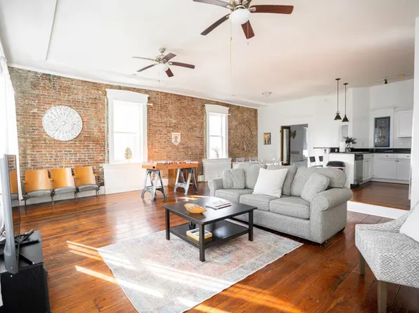 20 S Front St, Wilmington, NC