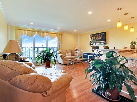3rd image of 300 Park Ave #38