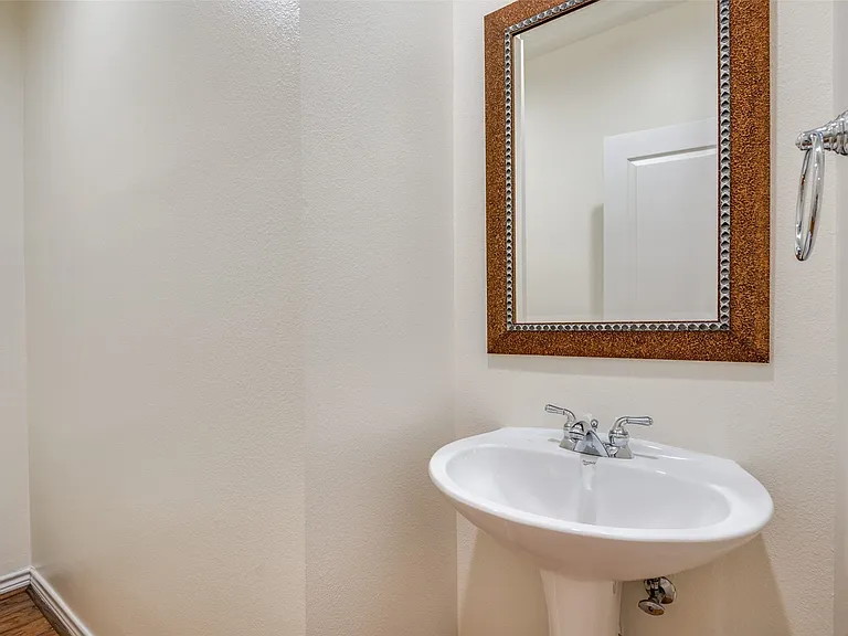 4225 McKinney Ave #11 — Photo 14