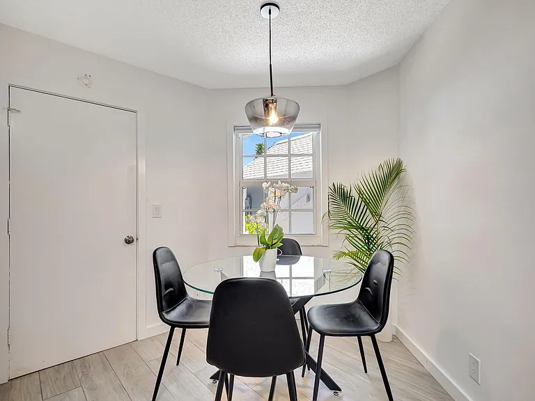 1106 Ocean Dunes Cir — Photo 10