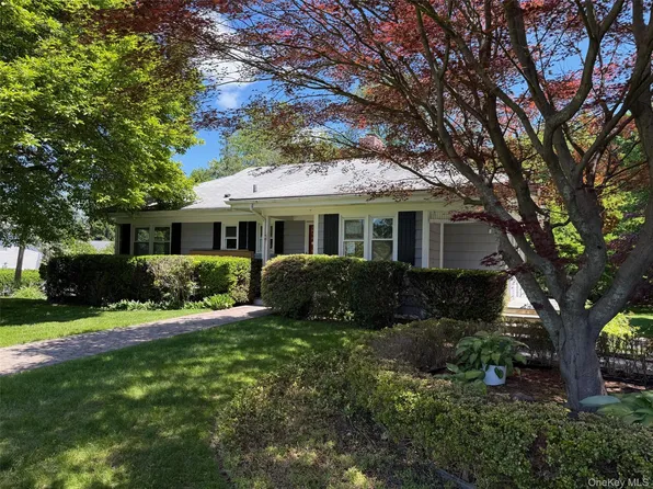 135 Worthington Road, White Plains, NY 10607