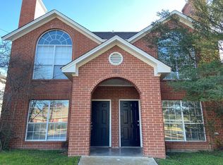 404 Fulton St APT B, Denton, TX 76201