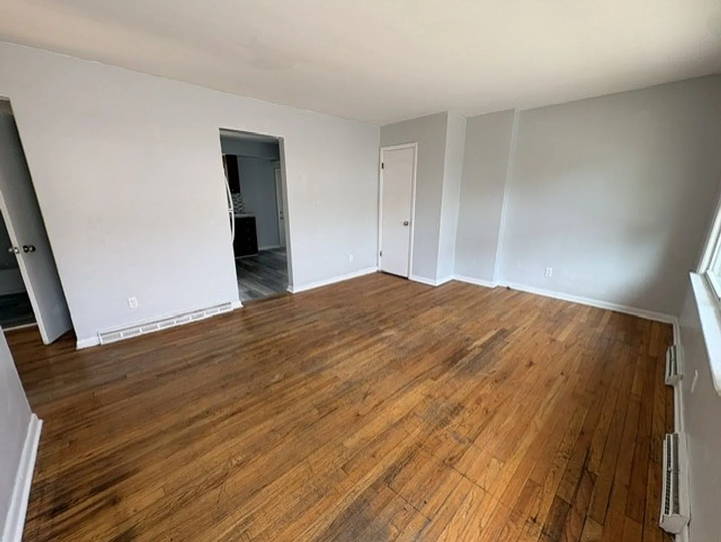 805-807 Georgia Ave Akron OH 44306 MFH2 .T2 — Photo 2