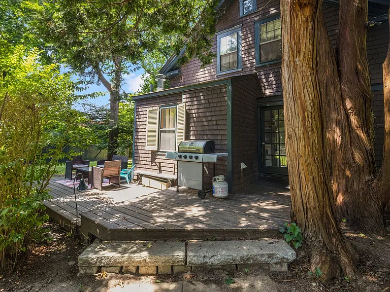 37 Concord Dr — Photo 24
