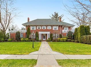 18 Longvue Ave, New Rochelle, NY 10804