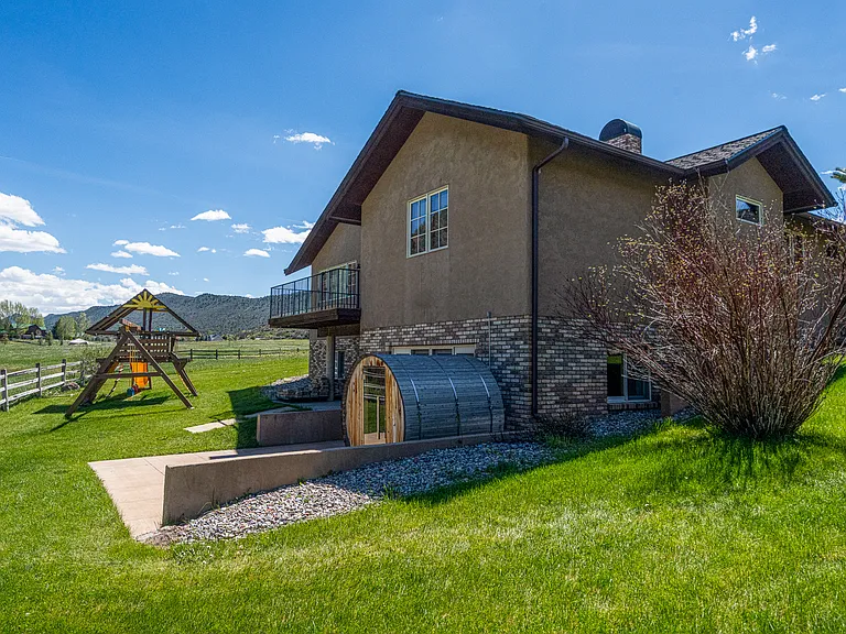 13 Laird Ln — Photo 40